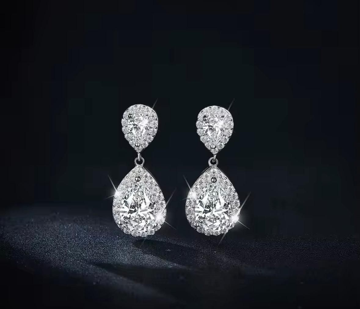 Lumière Raindrop Earrings