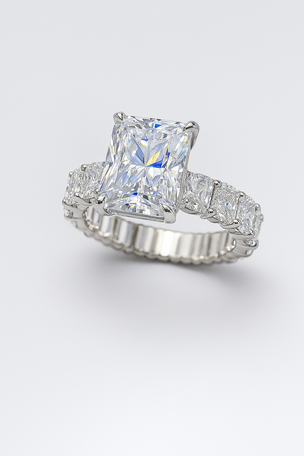 Lumière Engagment Ring(5ct)